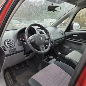 Suzuki SX4 | 141.000 km | TÜV NEU | Benzin | 2009 Baujahr | Allrad Bild 4