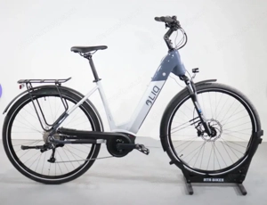 Wie Neu! LIQ E-Bike Tiefeinsteiger Bosch Motor 28 Zoll Fahrrad