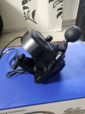 Logitech G923 Rennlenkrad mit Pedalen und Schalter. Guter Zustand  Bild 3