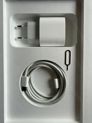 Apple iPad Pro 11" (2  GB   WiFi + Cellular)   wie neu Bild 4