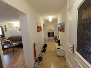 Gartenwohnung mit EFH-Charakter | 200 m  Südgarten mit Pool | großer Keller | 35 m   Garage | Privat Bild 5