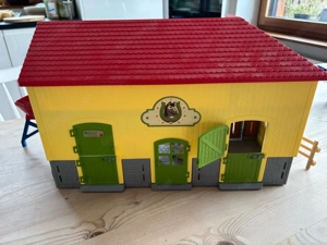 Schleich Pferdestall Bild 2