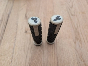 CUBE Fahrradgriffe   neu   sehr guter Zustand Bild 2