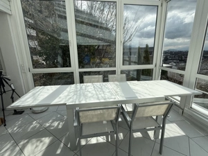 Auziehbarer Terrassentisch mit 4 Stühlen Bild 3