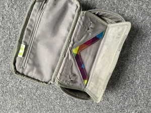 Satch Schulrucksack mit Turnbeutel und Federschachtel Bild 3