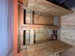 stilvoller alter Bauernkleiderkasten aus Massivholz  Bild 5