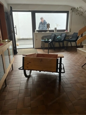 Antiker Holzfahrradanhänger neu gemacht Bild 3