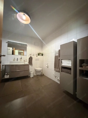 Privatverkauf: Lichtdurchflutete 2-Zimmerwohnung im Herzen von Nofels-Feldkirch Bild 6