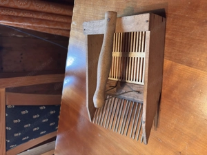 Heidelbeerrechen bzw. Heidelbeersammler