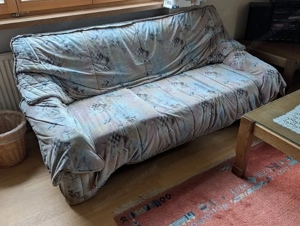 Couch und Hocker Bild 2