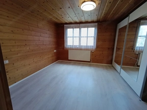 Charmante 3-Zimmer-Wohnung mit Kachelofen & Garten in ruhiger Sackgasse Bild 6