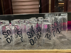 0,5 und 0,3 Liter Vo Üs Gläser