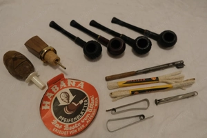 Holzpfeifen aus den 1960er-Jahren