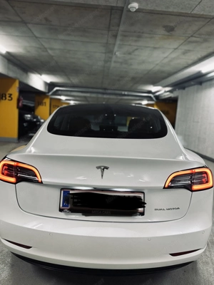 Tesla Model 3 Long Range Bild 4