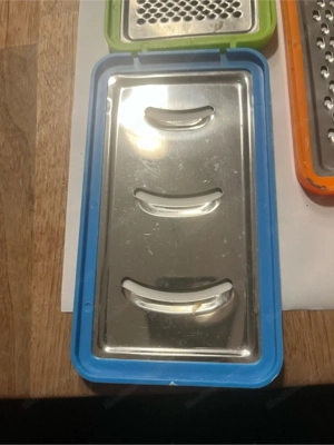 Bunte Küchenreibe grob, mittel, fein praktisch für Käse, Gemüse & mehr Bild 5