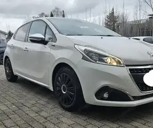 Peugeot 208 Bild 7