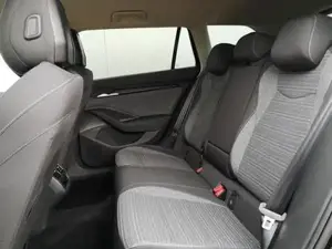 Skoda Superb Combi 2.0 TDI 142kW 4x4 Selection DSG ABT AHK 360 Hea... Bild 9