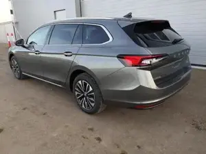 Skoda Superb Combi 2.0 TDI 142kW 4x4 Selection DSG ABT AHK 360 Hea... Bild 2