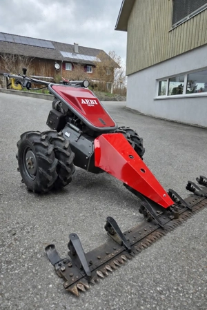 Aebi HC 44 Hydro Motormäher Bild 2