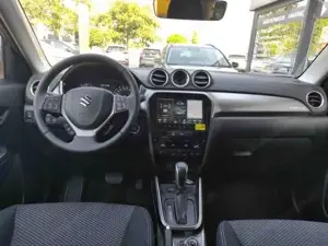 Suzuki Vitara 1.4 Mild-Hybrid Comfort+ 4x2 AT 4x4 GL+ LED*SHZ... Bild 8