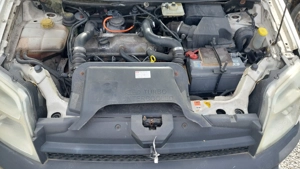 Ford Kleinbus  3 Türen  mit Ahk Bild 5