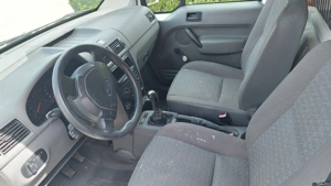 Ford Kleinbus  3 Türen  mit Ahk Bild 4