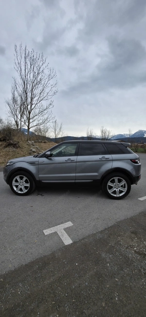 Range Rover Evoque Pure Tech   150 PS   TÜV 07 2026   Gepflegt Bild 9