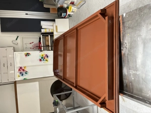 Großer Tisch aus amerikanischer Nuss