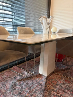 Esstisch in Marmoroptik 350  VB Bild 3