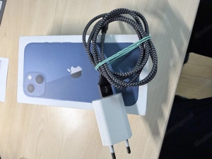 Apple iPhone 13 128 GB blau Bild 5