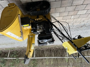 Schneefräse Raupenantrieb Bild 3