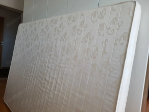 Matratze mit Überzug zu verschenken Bild 3