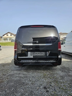 Mercedes V250d 4Matic Exclusive-AMG ab werk Bild 3