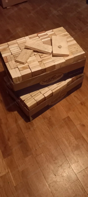 Holz, Brennholz, Lagerfeuerholz Bild 2