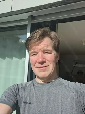 Kommunikativer Gefühlsmensch, flexibel & mobil sucht Partnerin für eine Liebesbeziehung auf Augenhöh