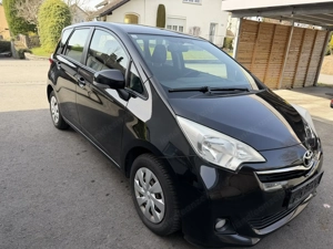 Toyota Verso-S Bild 5