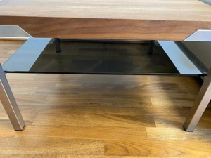 Moderner Couchtisch mit Holzplatte Bild 3
