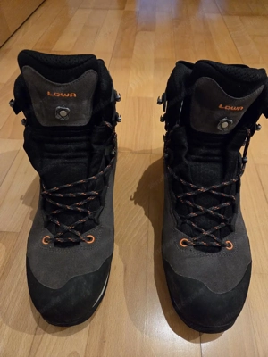 Bergschuhe Lowa Größe 45 Steigeisen geeignet. Bild 3