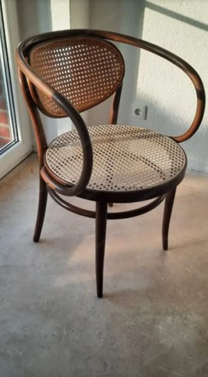 Thonet Tischt mit zwei stühlen 210 R Bild 2