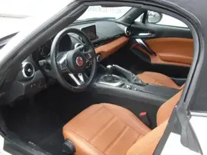 Fiat 124 Spider Bild 6