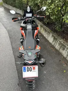 KTM 890 Adventure Bild 2