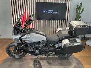 Harley Davidson Pan America 1250 Special inkl. originalem Quickshifter Bild 3