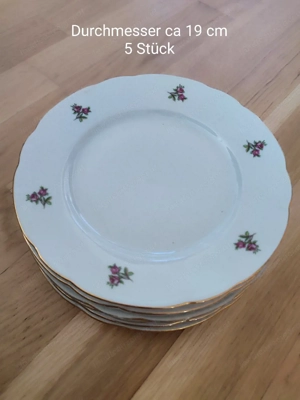 verschiedene Teller  Bild 2