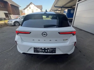 Astra GSe Plug-in-Hybrid Bild 4