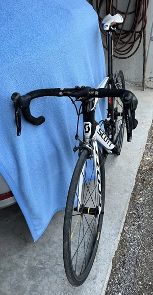 Rennrad Scott Foil Bild 2