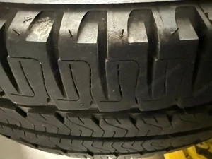 Sommerreifen ( ohne Felgen ) neuwertig - nur ca 2000 km Bild 3