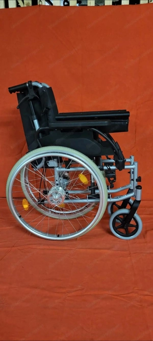 Rollstuhl  Bild 3
