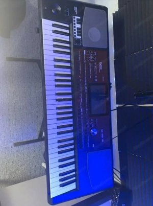 Korg PA700, neuwertig, kein einziger Kratzer. Festpreis. Bild 2