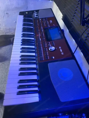 Korg PA700, neuwertig, kein einziger Kratzer. Festpreis. Bild 3