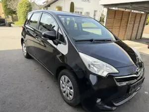 Toyota Verso-S Bild 5